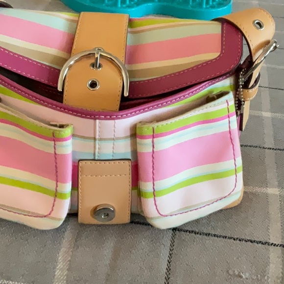 Beautiful coach bag great used condition FIRM - Picture 4 of 10